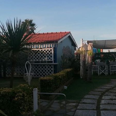 Bed & Breakfast Venezia Marina Di Carrara Esterno foto